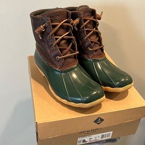 Sperry saltwater boot tan green 6.5